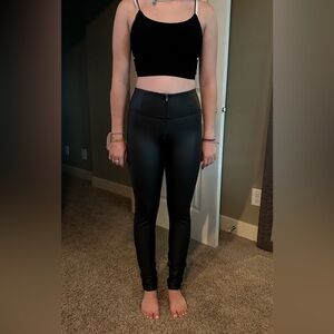 Small black faux leather WR.UP Freddy pants.